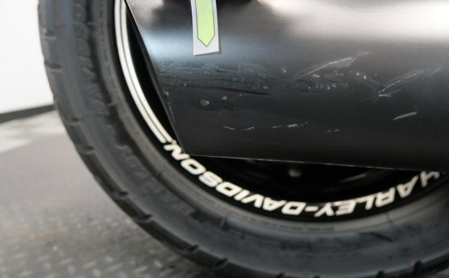 2015 Harley-Davidson® FXDF - Dyna® Fat Bob®