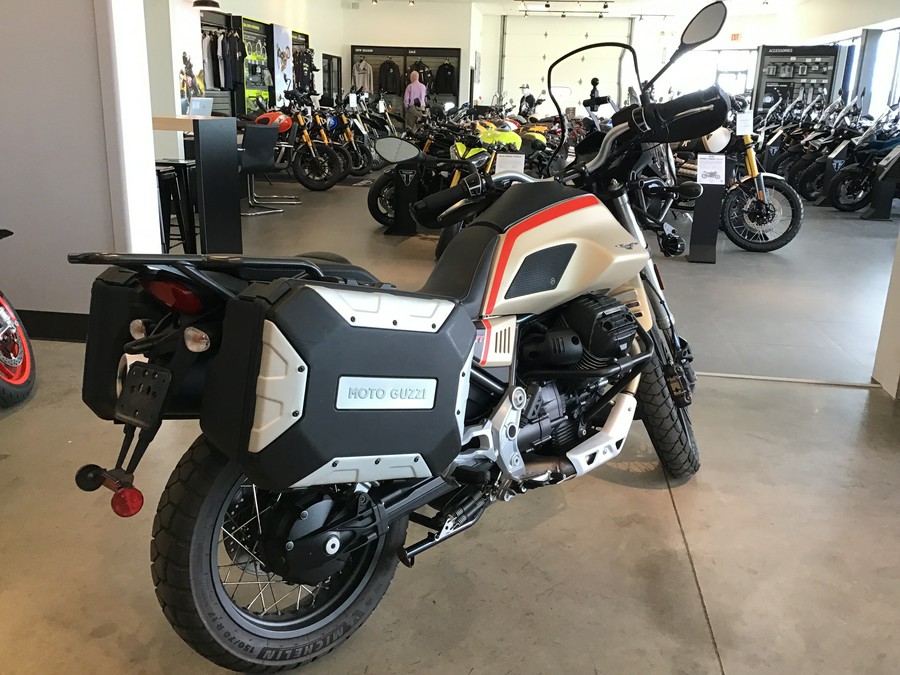 2020 Moto Guzzi V85 TT Travel