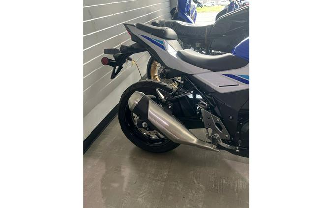 2019 Suzuki GSX250RZ