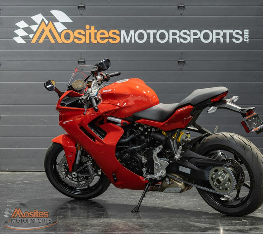 2024 Ducati Supersport 950 Red