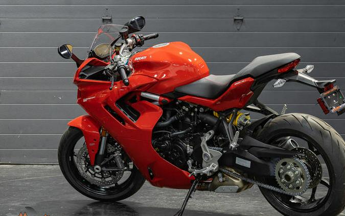 2024 Ducati Supersport 950 Red