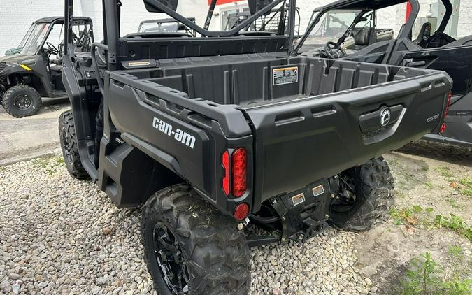 2024 Can-Am® Defender DPS HD9 Timeless Black