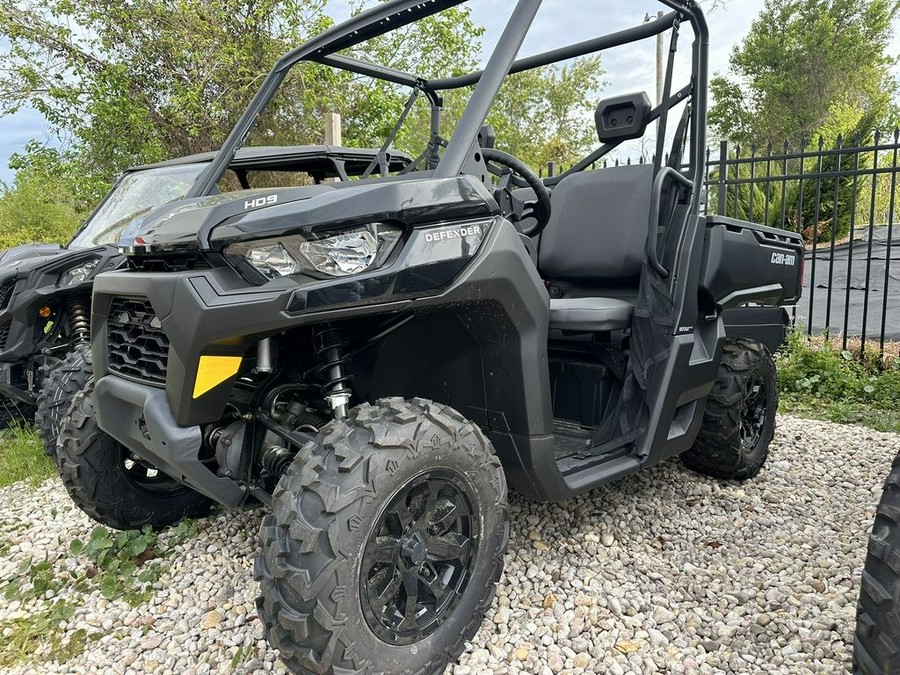 2024 Can-Am® Defender DPS HD9 Timeless Black