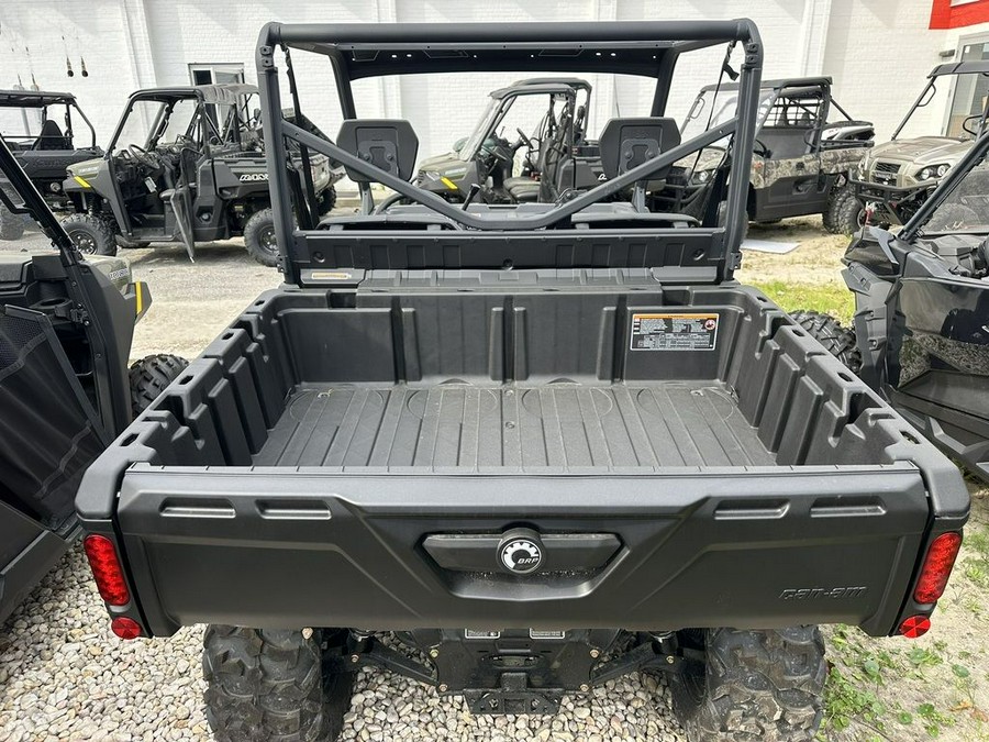 2024 Can-Am® Defender DPS HD9 Timeless Black