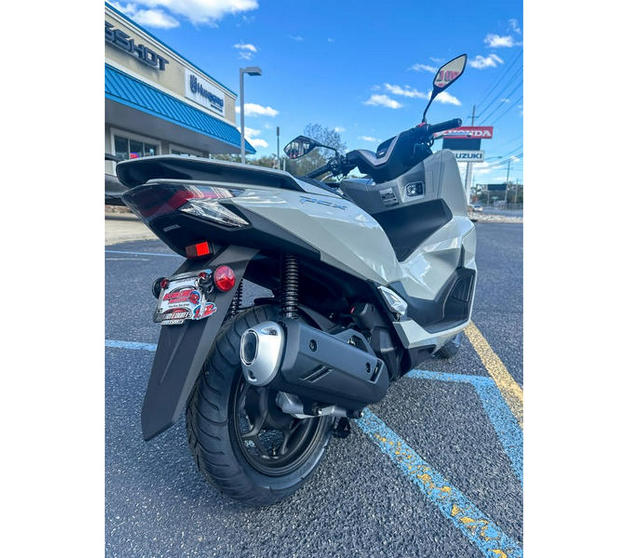 2025 Honda® PCX