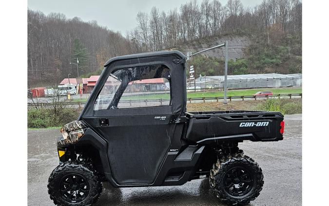 2024 Can-Am Defender DPS HD7