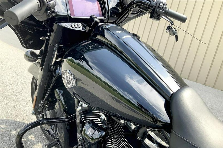 2022 Harley-Davidson® FLHXS