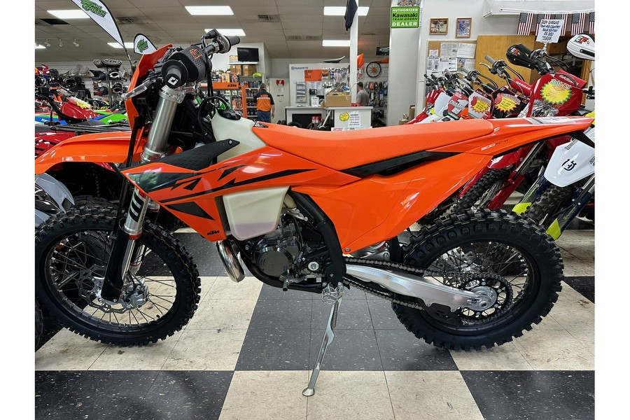 2025 KTM 300 XC-W