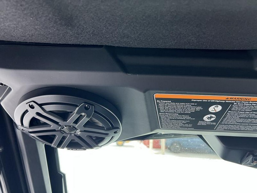 2026 Can-Am® Defender Limited HD11