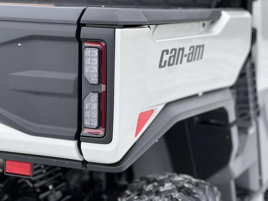 2026 Can-Am® Defender Limited HD11