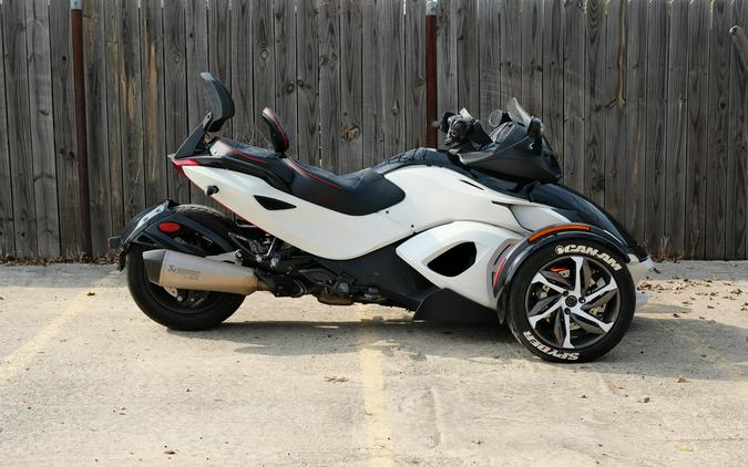 2014 CAN-AM SPYDER RSS SE5