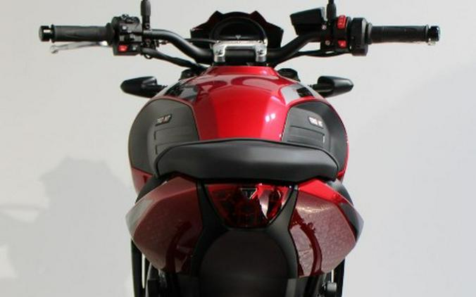 2026 Triumph Trident 800