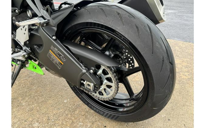 2026 NINJA ZX-6R 636 - Kawasaki