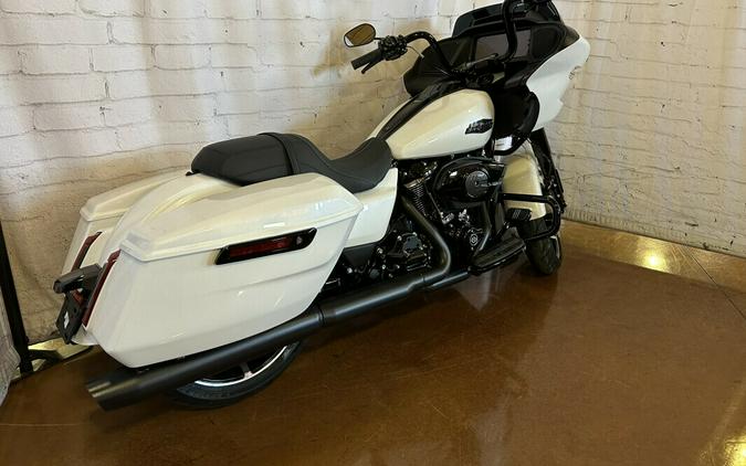 2024 Harley-Davidson Road Glide® FLTRX White Onyx Pearl