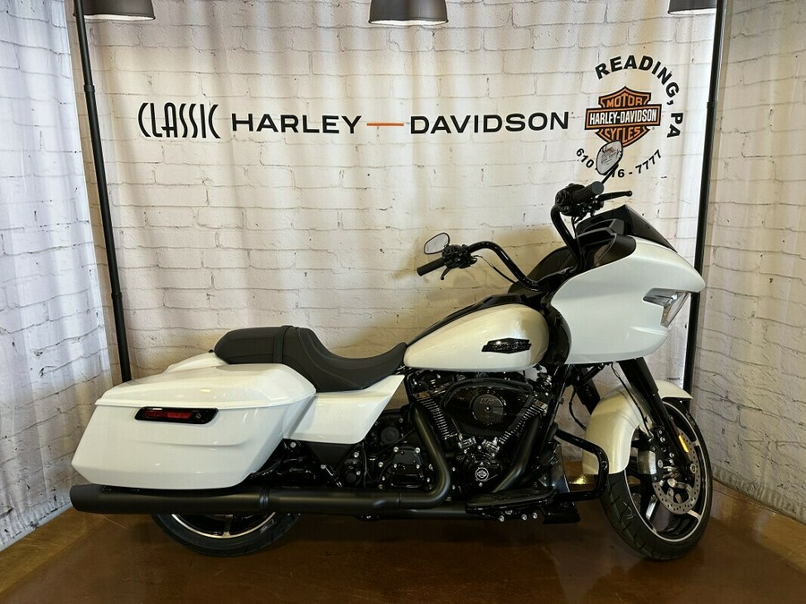 2024 Harley-Davidson Road Glide® FLTRX White Onyx Pearl