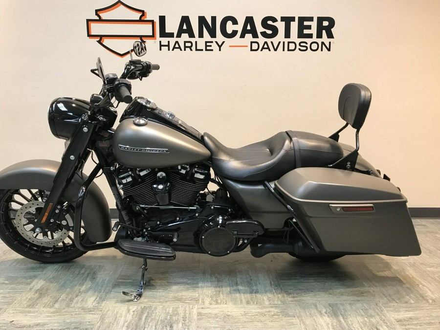 2018 Harley-Davidson Road King Special Industrial Gray Denim FLHRXS