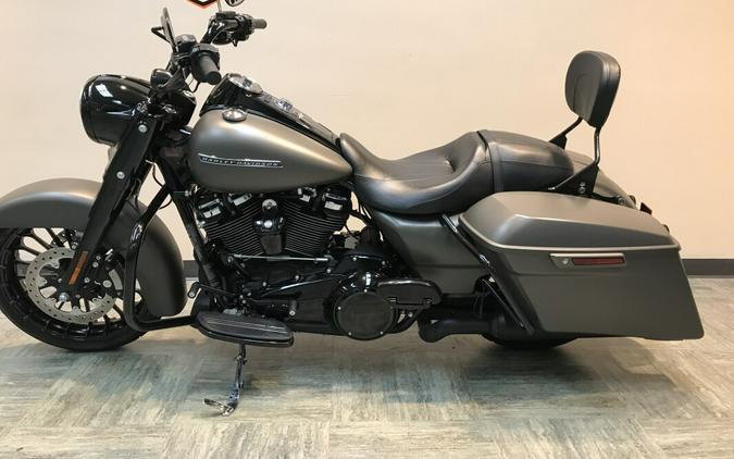 2018 Harley-Davidson Road King Special Industrial Gray Denim FLHRXS