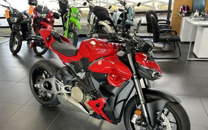 2025 Ducati Streetfighter V4 Ducati Red V4