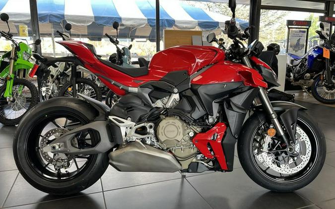 2025 Ducati Streetfighter V4 Ducati Red V4