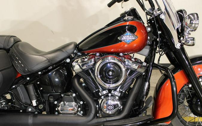 2025 Harley-Davidson® FLHC - Heritage Classic