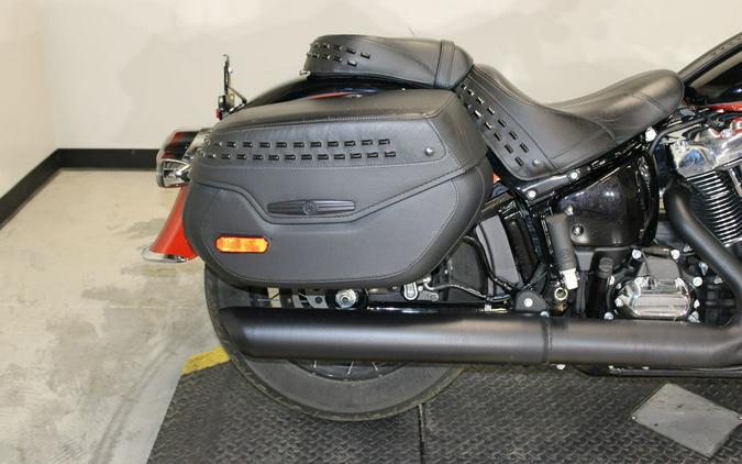 2025 Harley-Davidson® FLHC - Heritage Classic