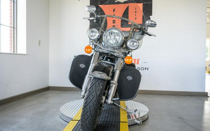 2015 Harley-Davidson Road King Classic Grand American Touring FLHR