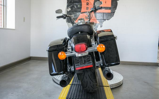 2015 Harley-Davidson Road King Classic Grand American Touring FLHR