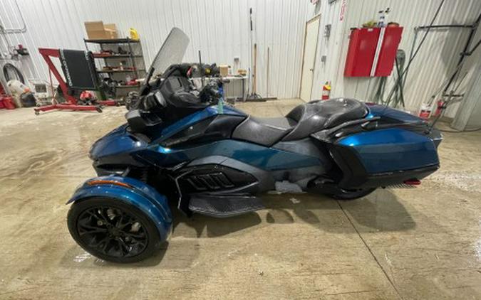 2022 Can-Am Spyder RT