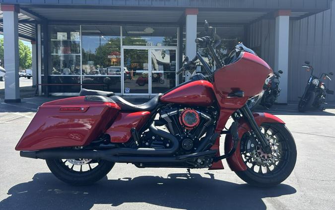 2018 Harley-Davidson® Road Glide® Special