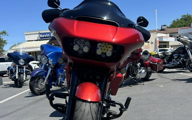 2018 Harley-Davidson® Road Glide® Special
