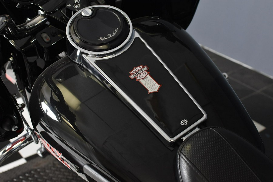 2006 Harley-Davidson Road Glide Black Cherry Pearl FLTRI