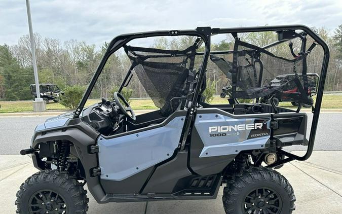 2024 Honda Pioneer 1000-5 Deluxe