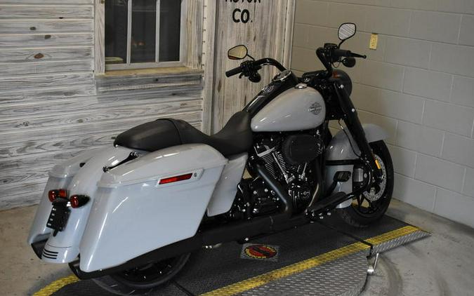 2024 Harley-Davidson® FLHRXS - Road King® Special