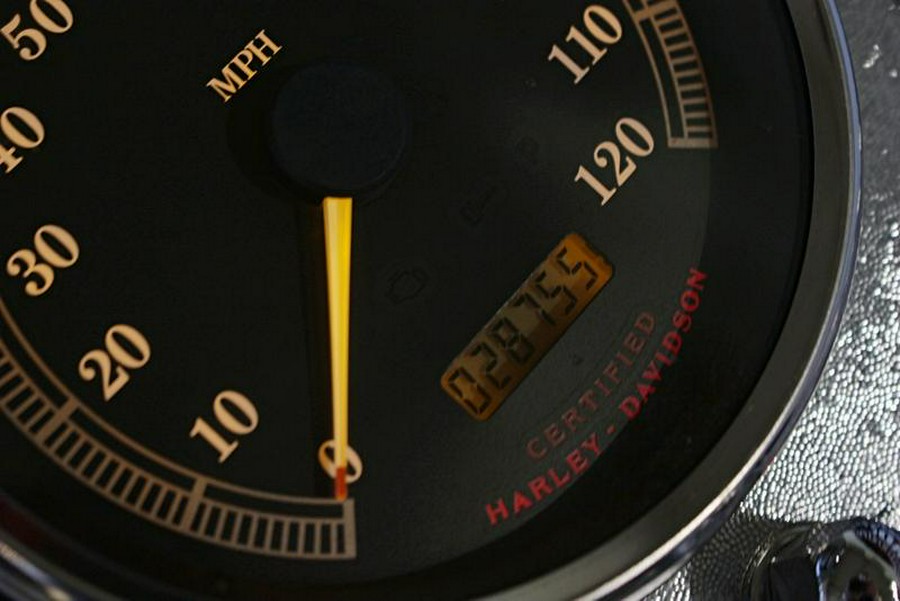 2001 Harley-Davidson® FLHRC - Road King® Classic