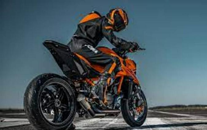 2026 KTM 1390 Super Duke R EVO
