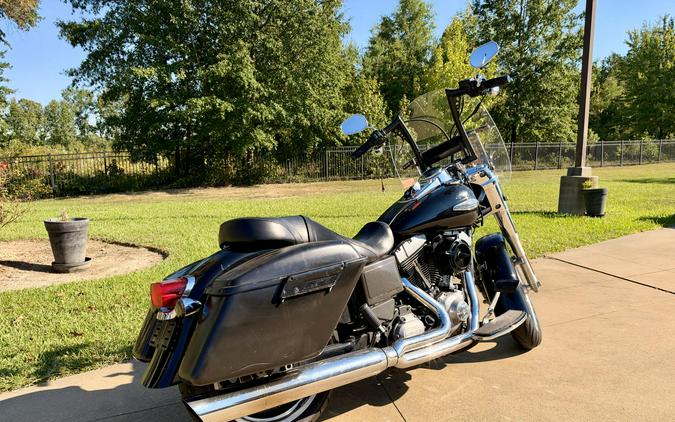 2014 Harley-Davidson® Switchback™ Vivid Black