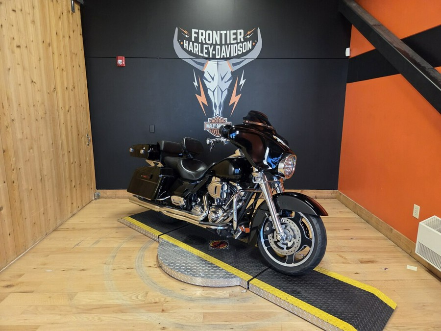 FLHX 2011 Street Glide®