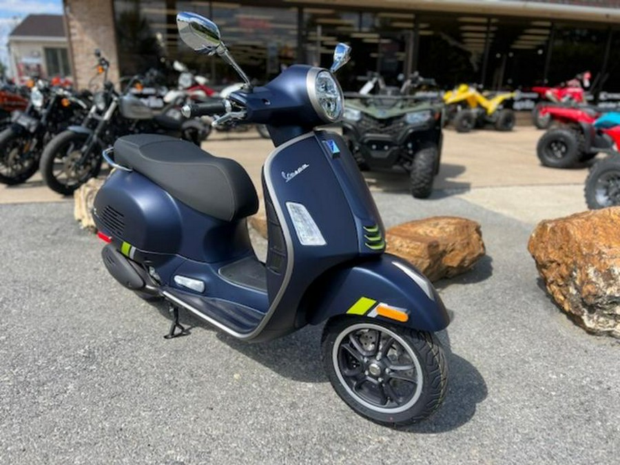 2023 Vespa GTS Super 300 Tech