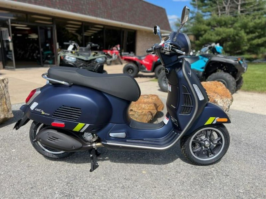 2023 Vespa GTS Super 300 Tech