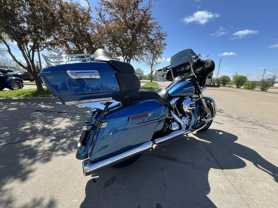 2014 Harley-Davidson® FLHX - Street Glide®