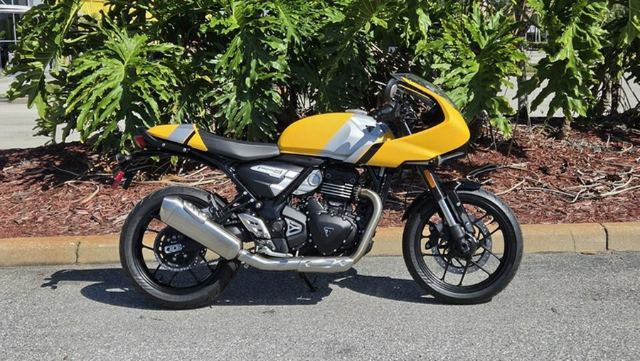 2026 Triumph Thruxton 400 Metallic Racing Yellow / Aluminium Silver 400
