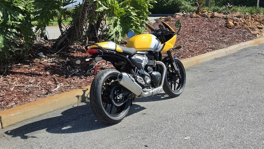 2026 Triumph Thruxton 400 Metallic Racing Yellow / Aluminium Silver 400