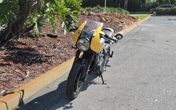 2026 Triumph Thruxton 400 Metallic Racing Yellow / Aluminium Si 400