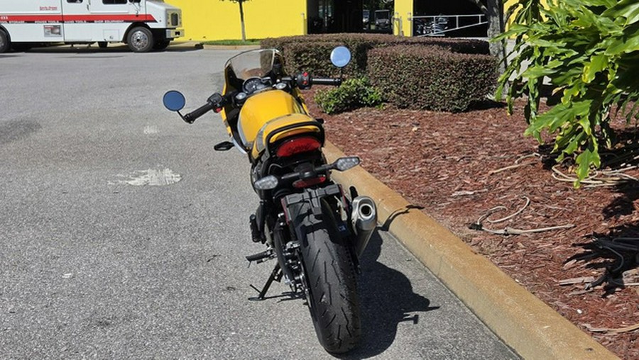 2026 Triumph Thruxton 400 Metallic Racing Yellow / Aluminium Silver 400