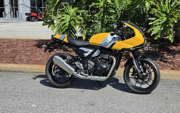 2026 Triumph Thruxton 400 Metallic Racing Yellow / Aluminium Si 400