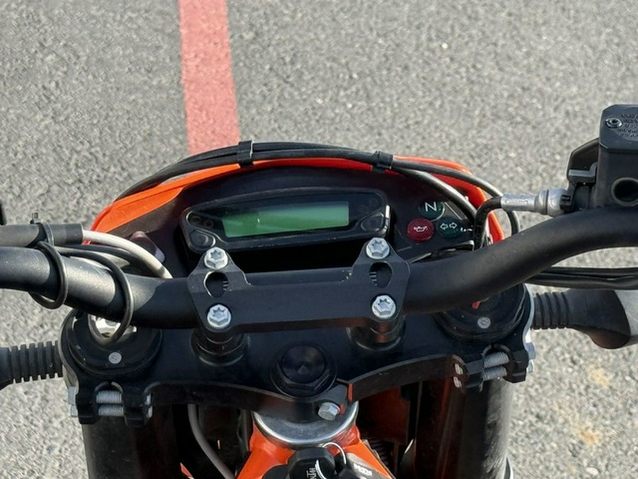 2021 KTM SMC 690 R
