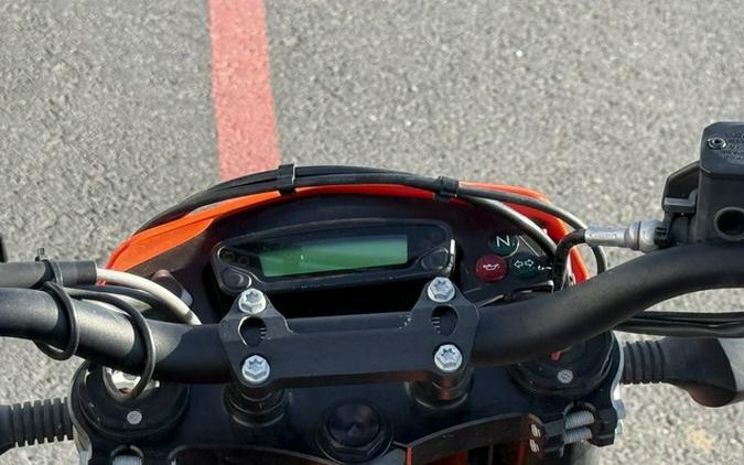 2021 KTM SMC 690 R