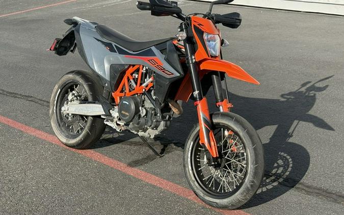 2021 KTM SMC 690 R
