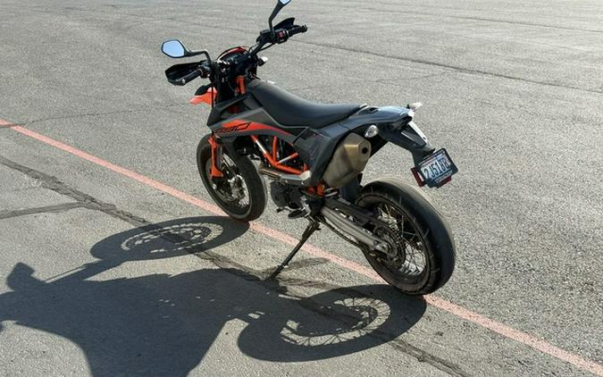 2021 KTM SMC 690 R