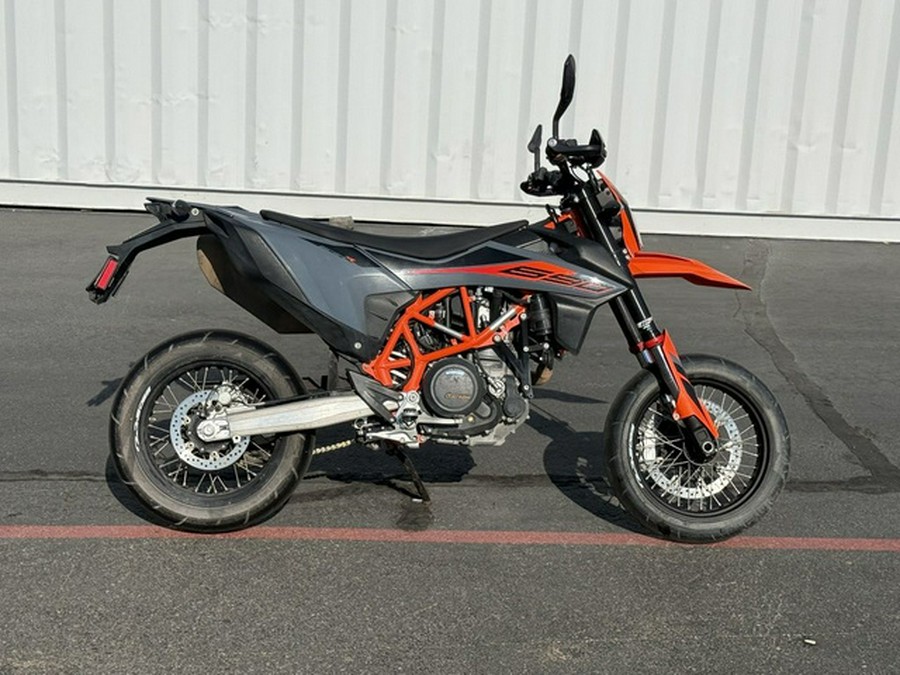 2021 KTM SMC 690 R